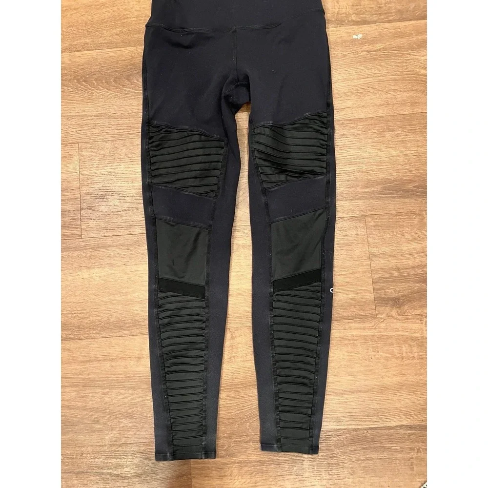 Alo Yoga Black High-Waist Moto Legging, no size tag